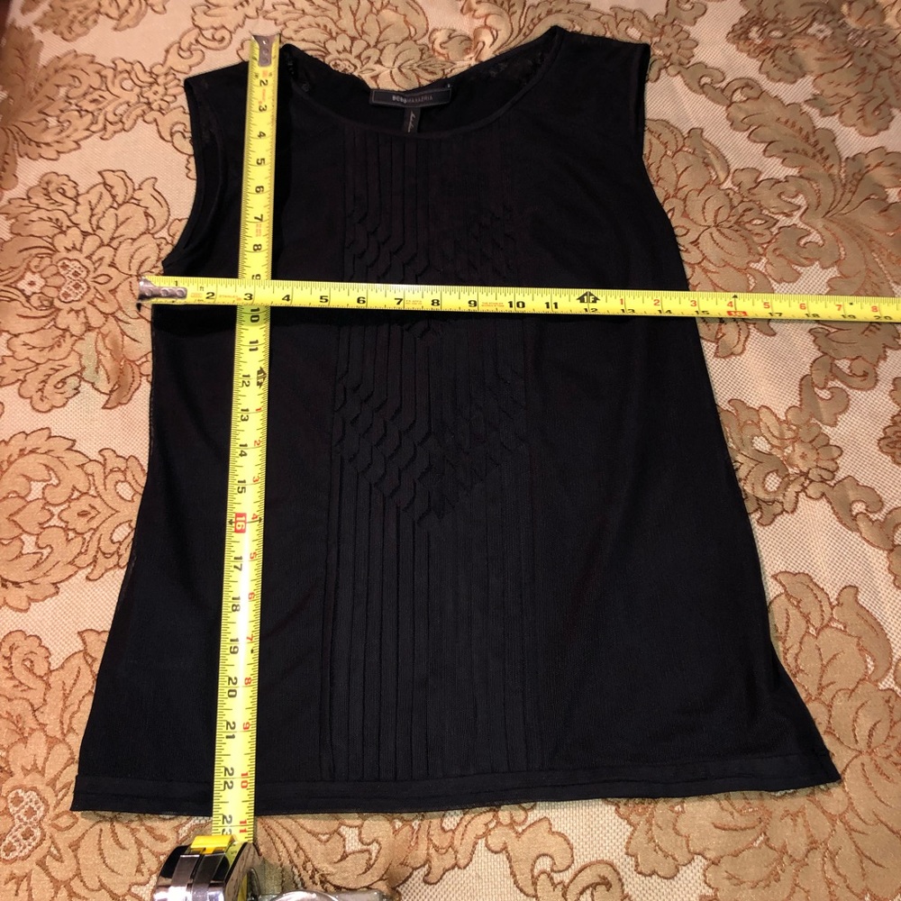 BCBG Max Azeris delicate pleated blk blouse Sz XS - Picture 7 of 7